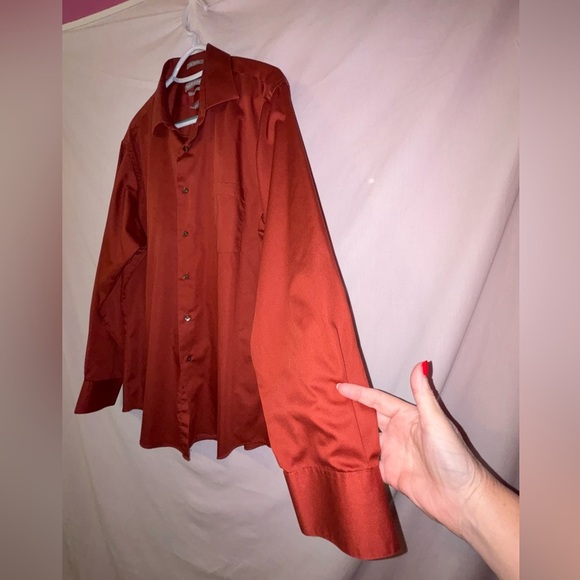 Van Heusen Red Dress Shirt Satin Finish - Picture 3 of 8